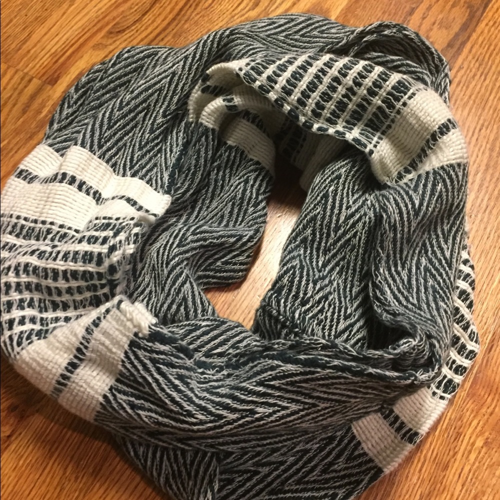 LOFT infinity scarf